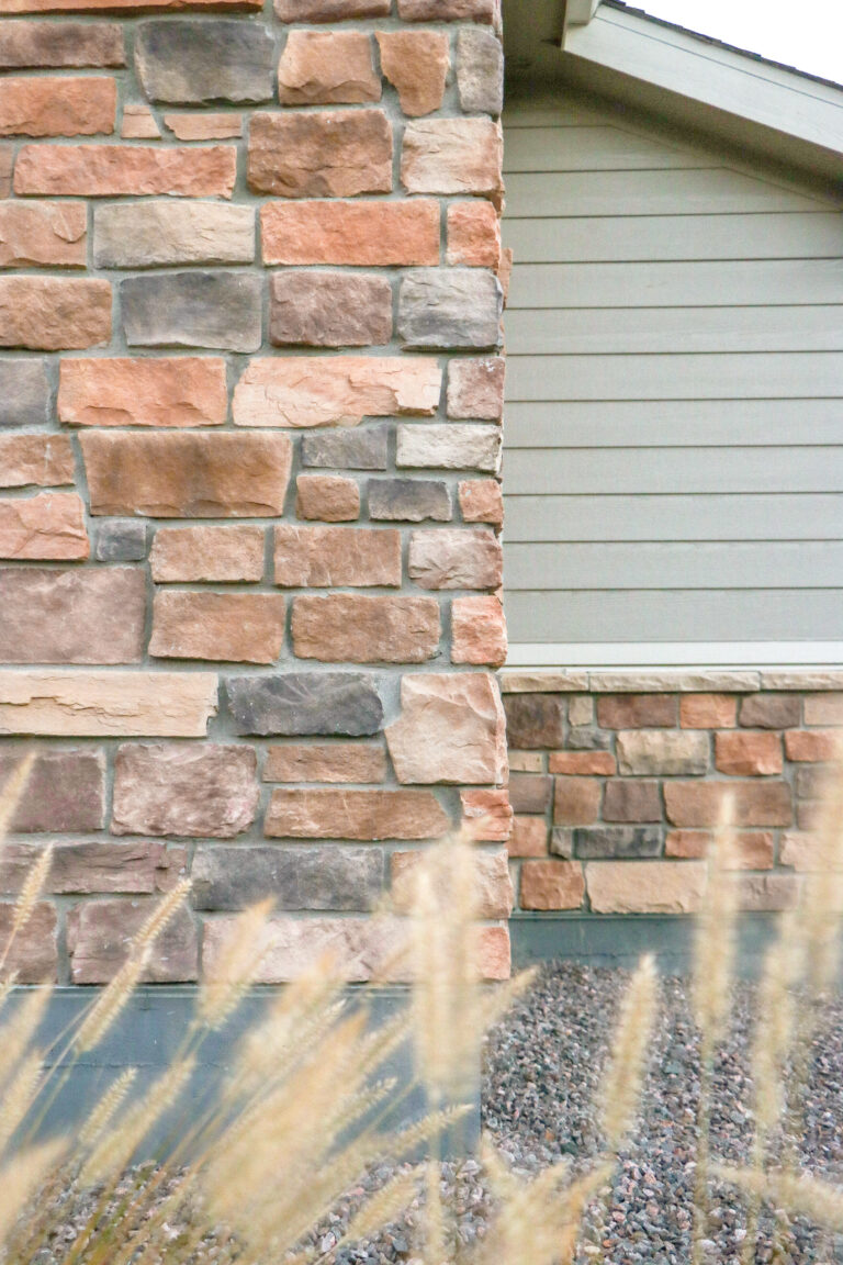 Blue Spruce Cobble sunset stone veneer