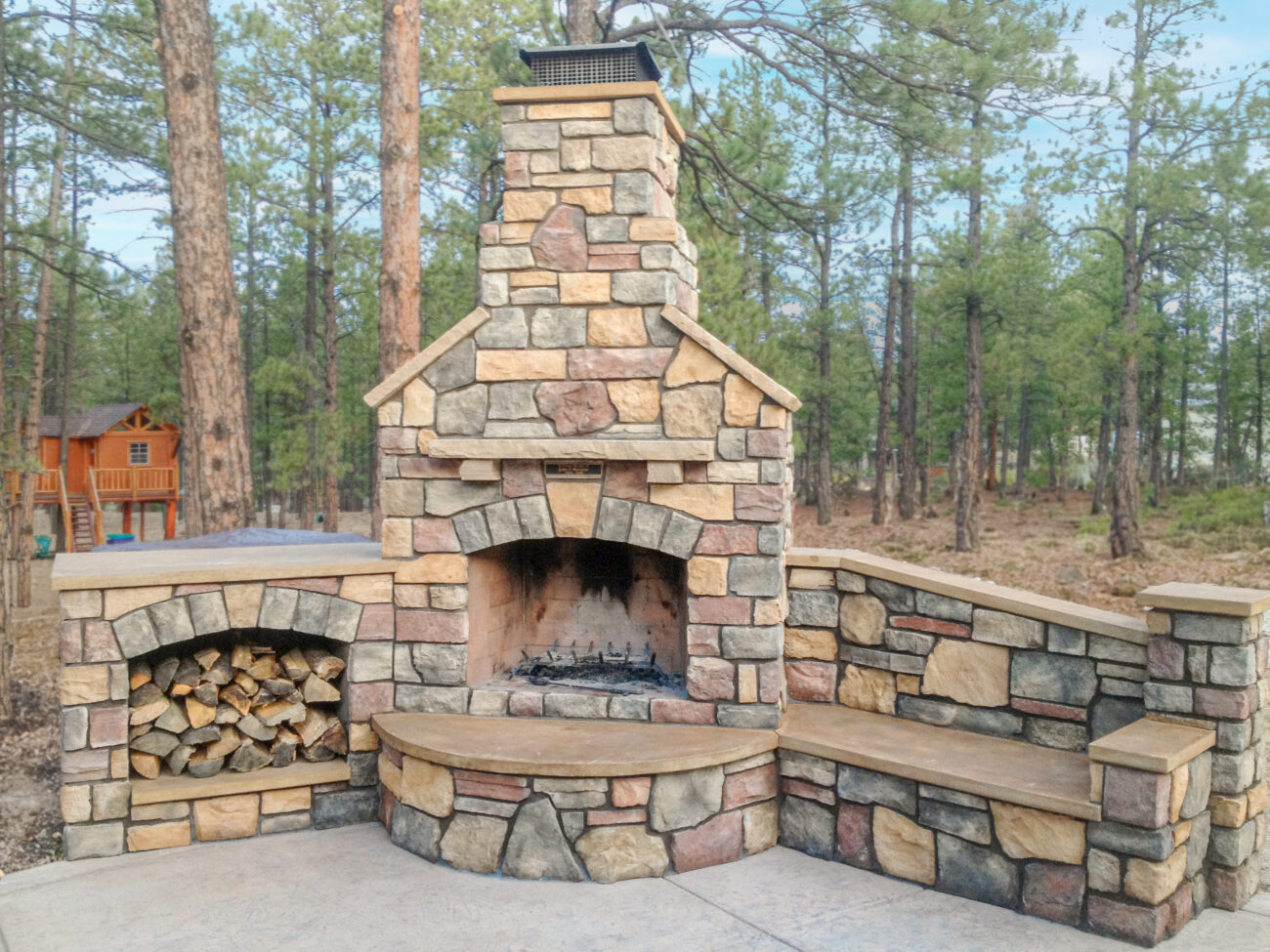 vail valley ledge cobble fieldstone blend on outdoor fireplace