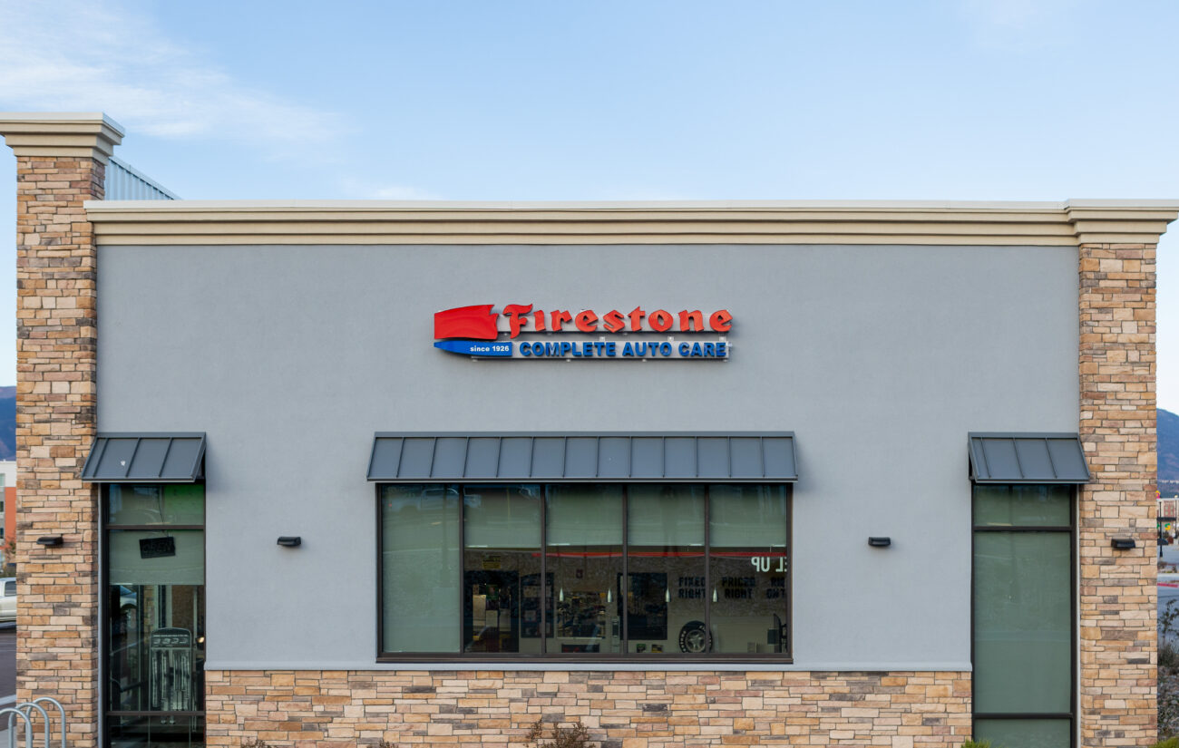 ledge stone veneer on firestone exterior
