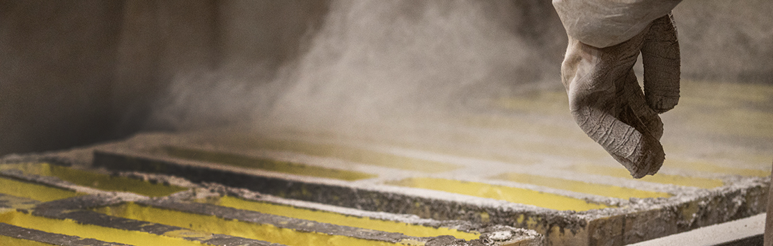 hand veining process of making engineered stone veneer
