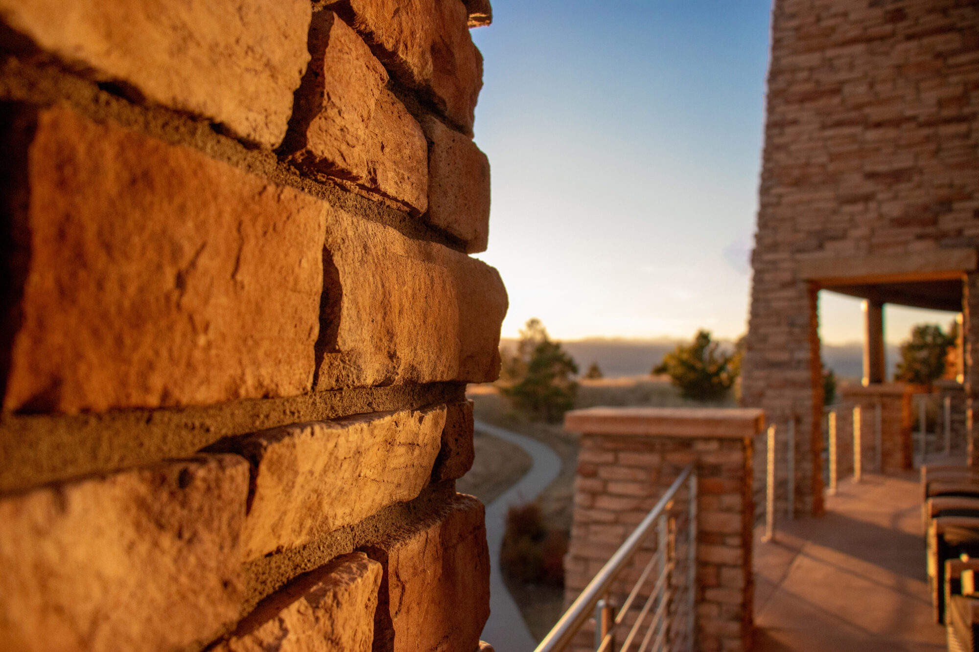 close up of ledge veneer at sundial house