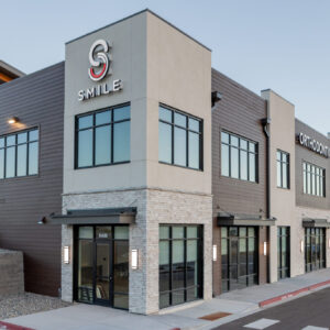 dry stack ledge on exterior of smile orthodontics building