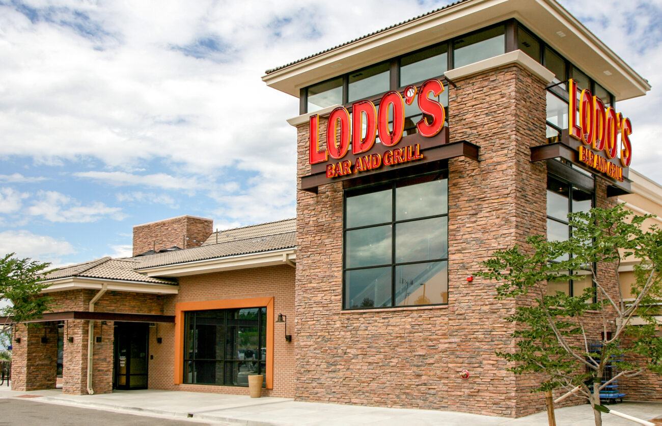 lodo's bar and grill with ledge stone veneer