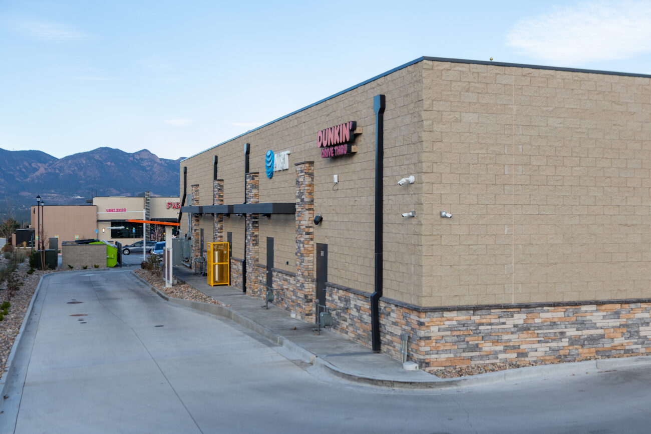 ledge on exterior of dunkin' donuts